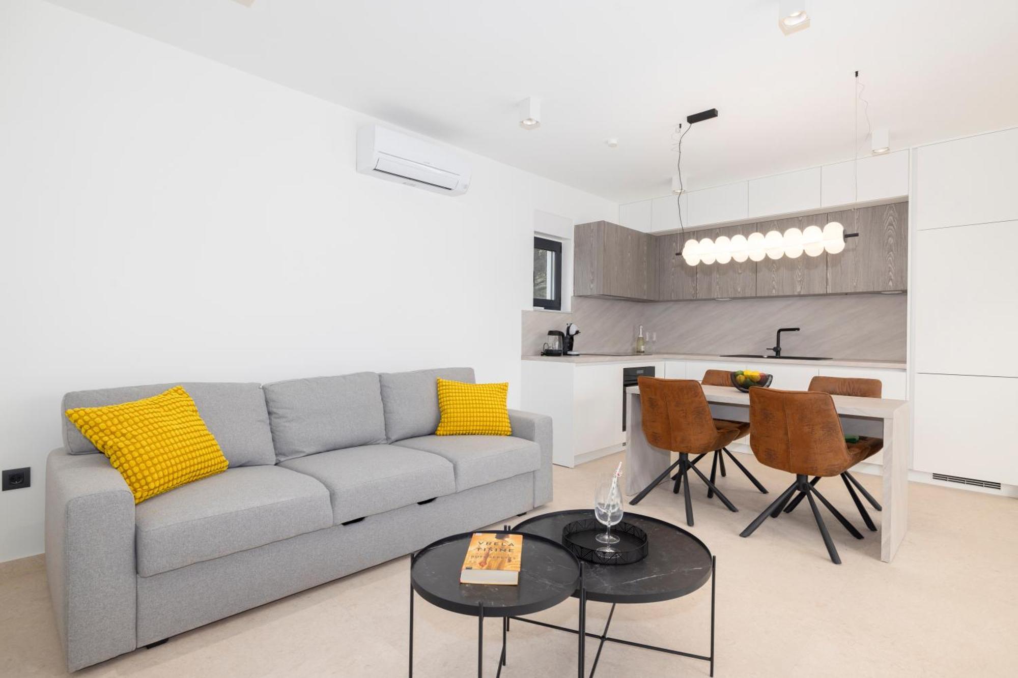 Silva Maris Apartments มาคาร์สกา ภายนอก รูปภาพ